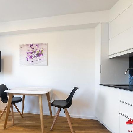 Apartment Nearto Old Town Sebastiana Street Красков Екстериор снимка
